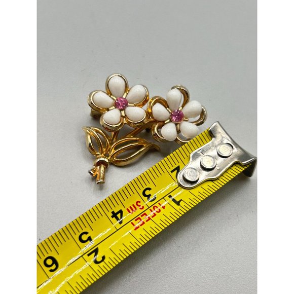 Vintage Small White Flowers Daisy Pin Brooch Gold Tone and Pink Rhinestones Pin - Picture 6 of 6